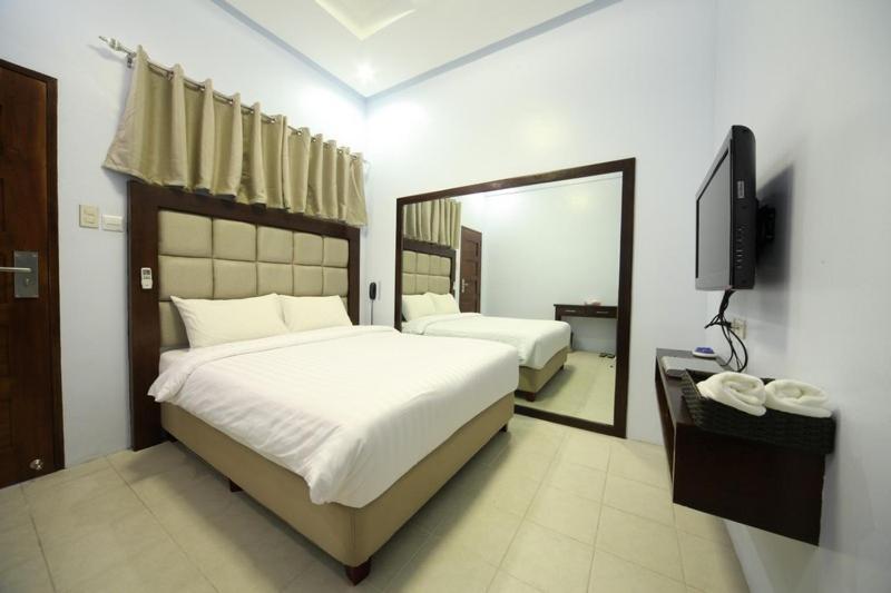 Woodland Hotel Angeles Zimmer foto
